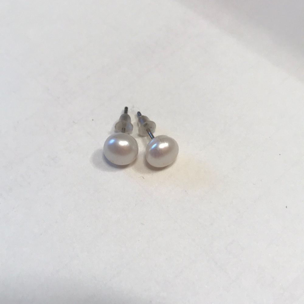 Pearl earrings